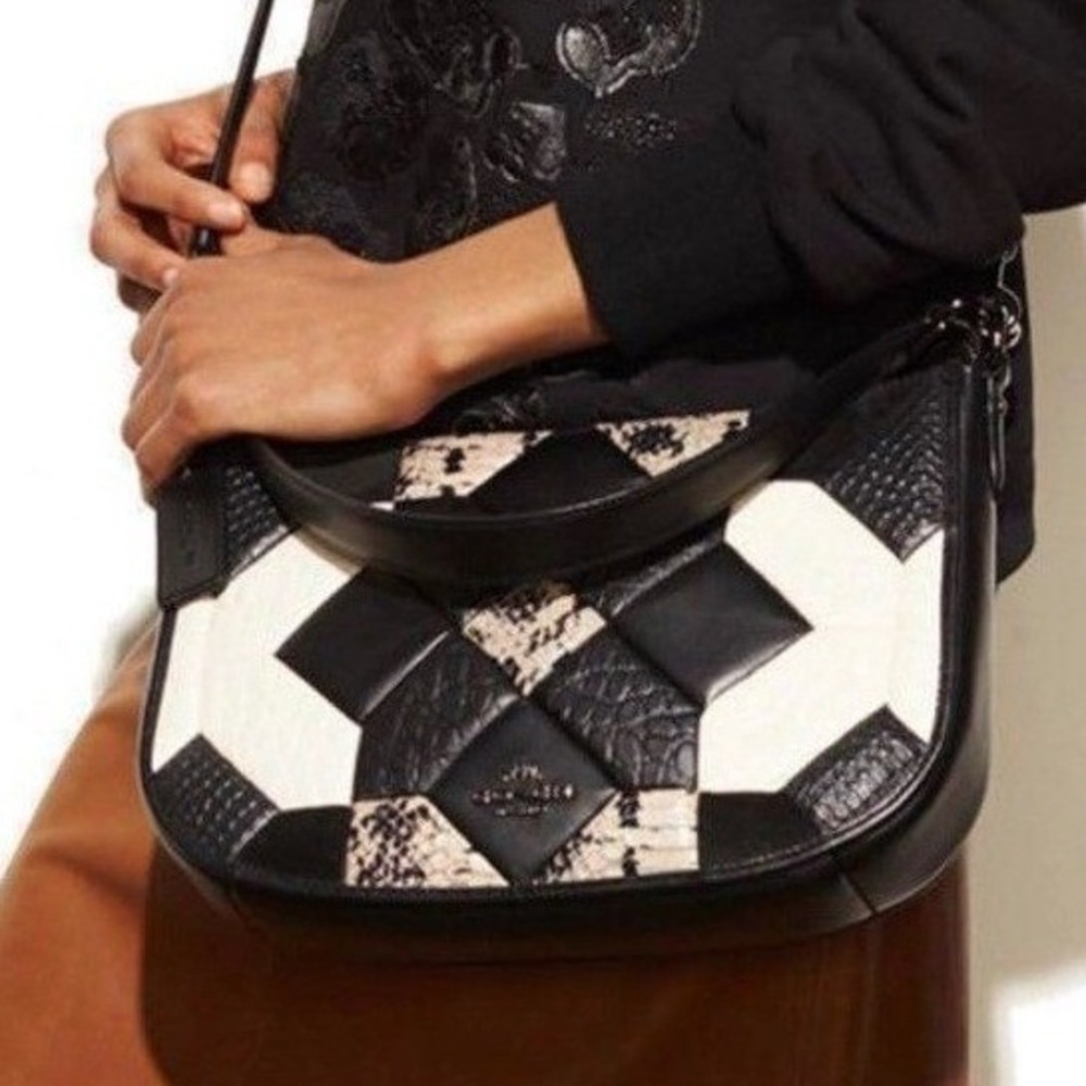 Coach Canyon Exotic Embossed Leather Quilt Chelsea Crossbody Bag Beige/Black